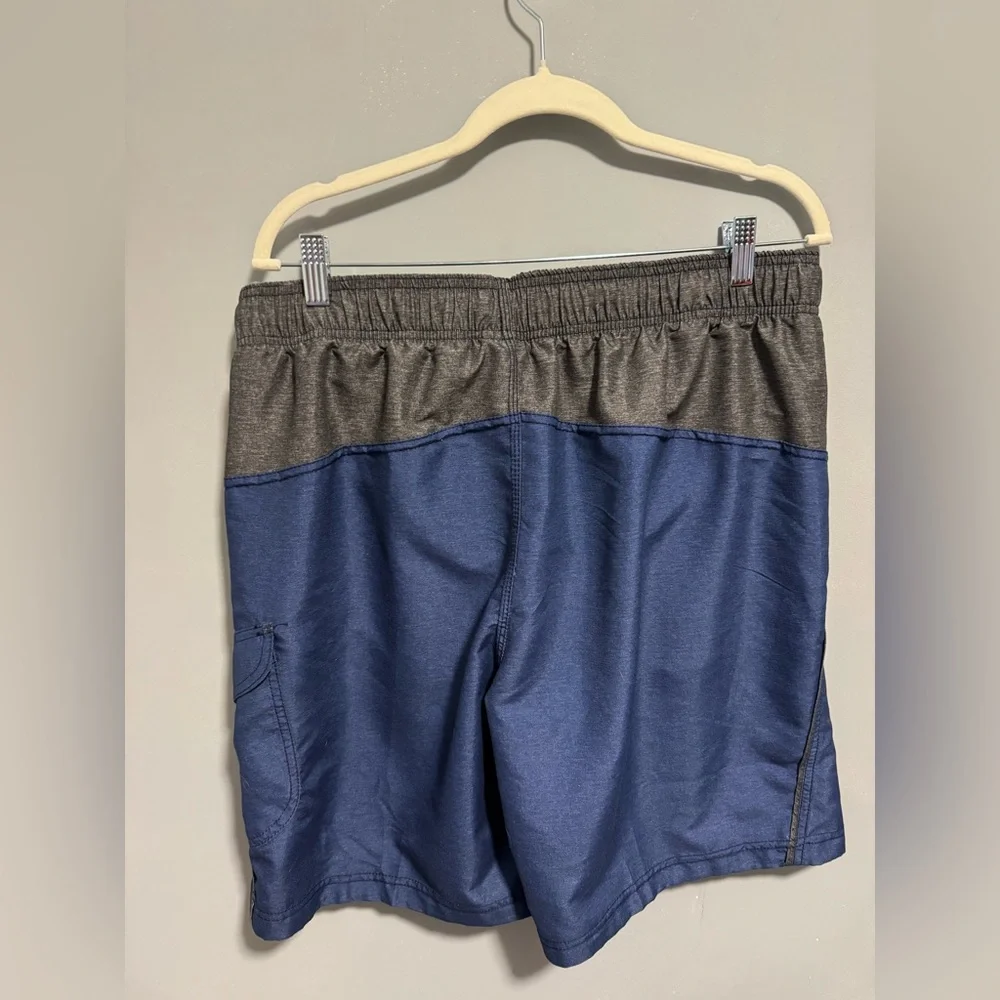 NWT- Speedo men’s swim trunks. Blue and Gray, Size XL
